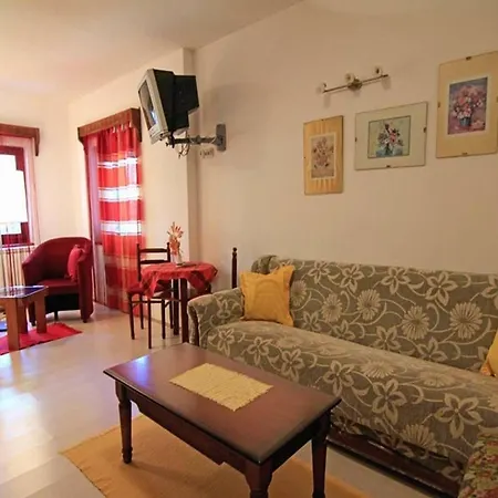 Tara3m And Πανσιόν Kaludjerske Bare