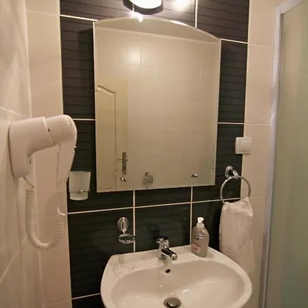 Tara3M Rooms And Apartments Guest house 3*