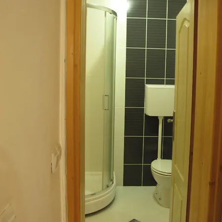 Πανσιόν Tara3m And Kaludjerske Bare