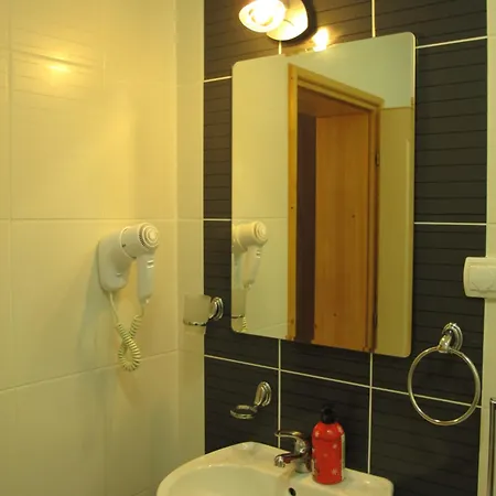 Tara3m And Πανσιόν 3*