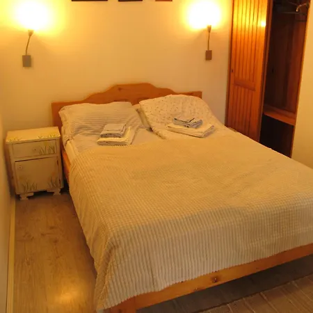 Πανσιόν Tara3m And Kaludjerske Bare